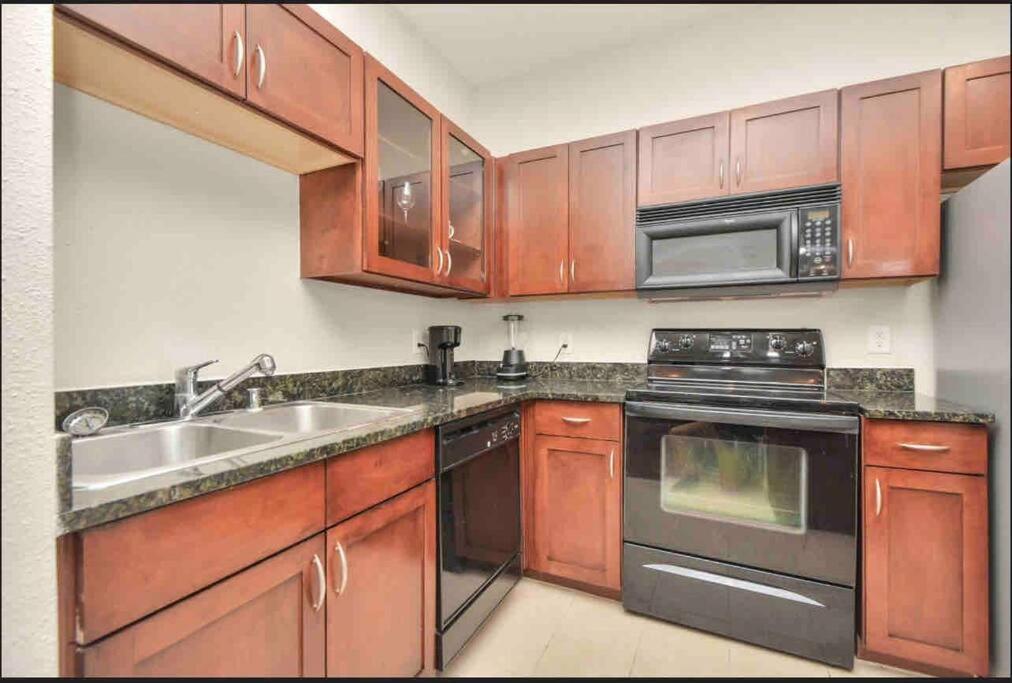 هيوستن Luxury 1Bedroom/Pool View/ Galleria W/Study Desk المظهر الخارجي الصورة
