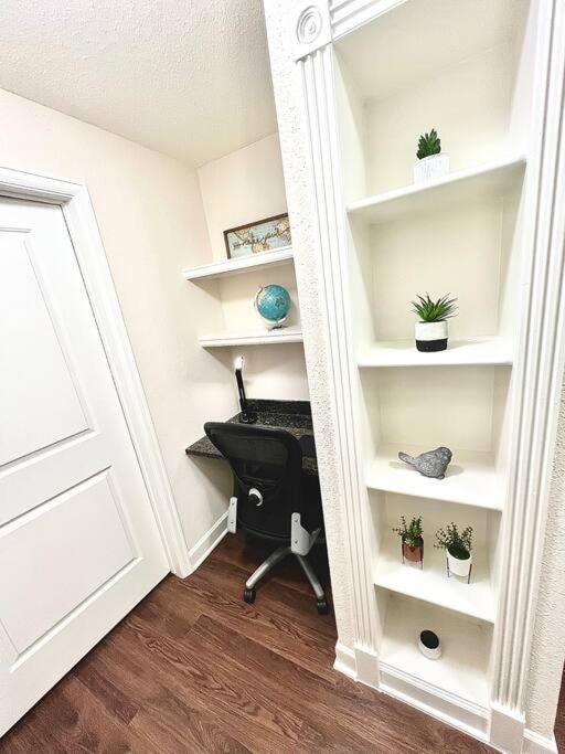 هيوستن Luxury 1Bedroom/Pool View/ Galleria W/Study Desk المظهر الخارجي الصورة