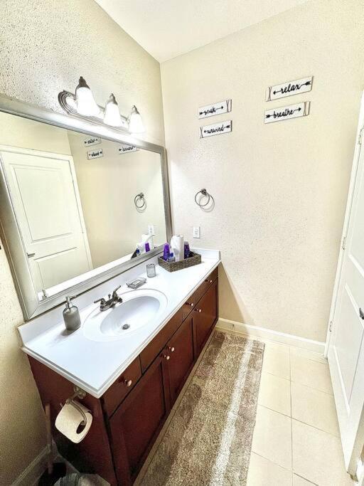 هيوستن Luxury 1Bedroom/Pool View/ Galleria W/Study Desk المظهر الخارجي الصورة